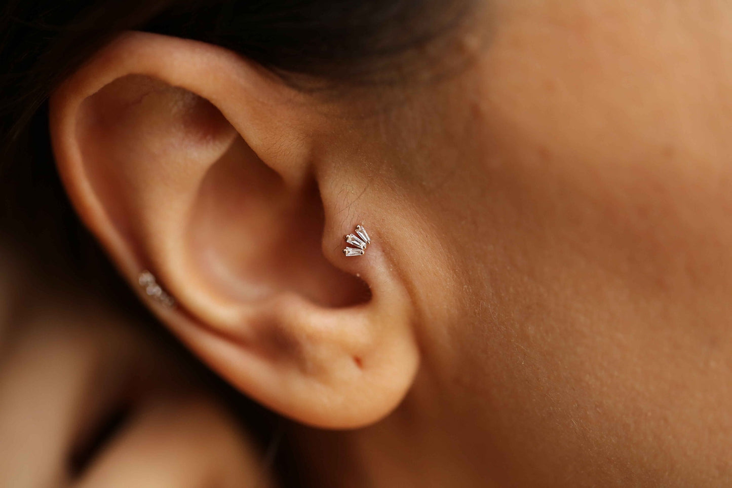 Trapez Üçlü Tragus