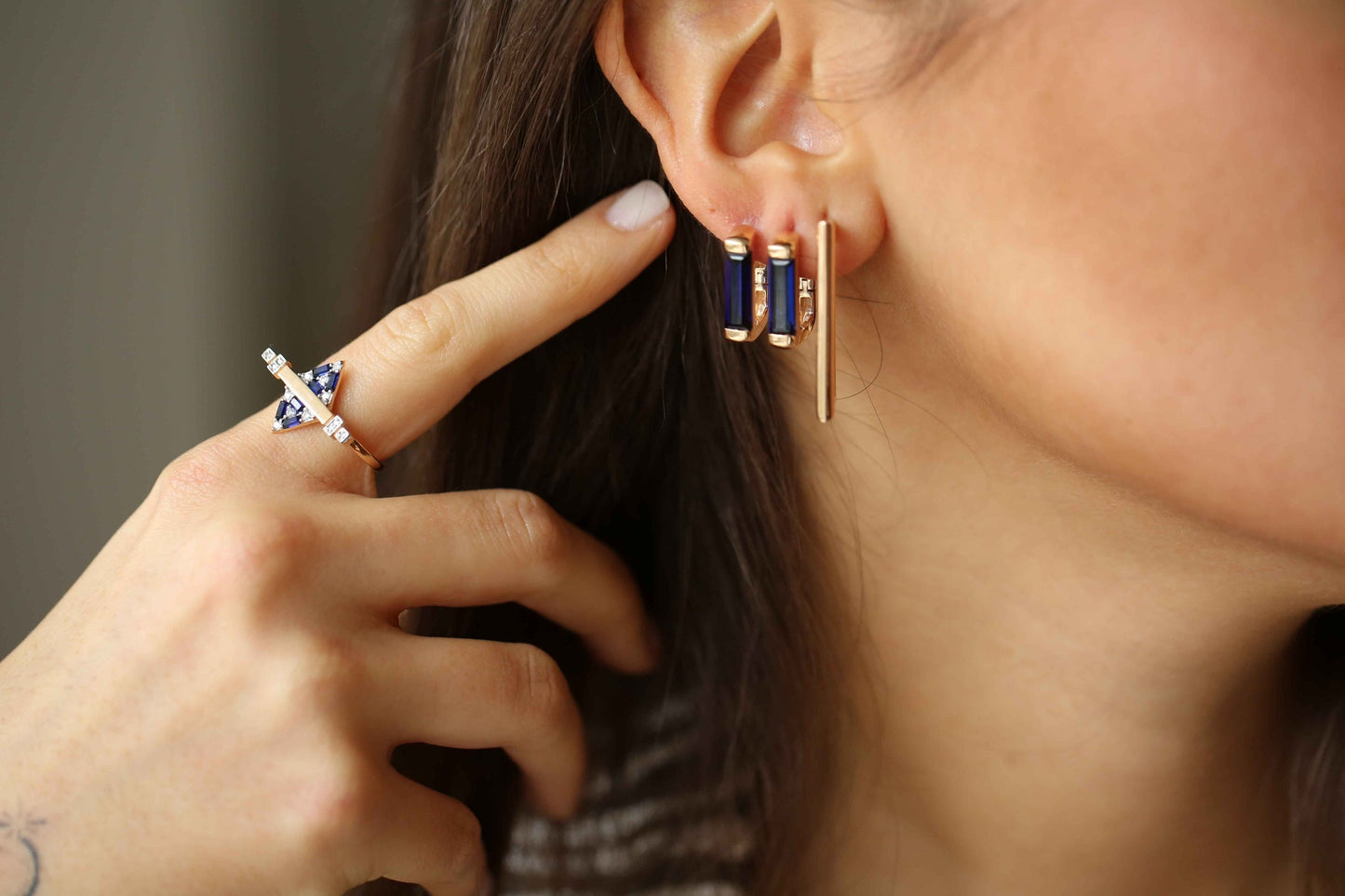 Safir Line Earrings