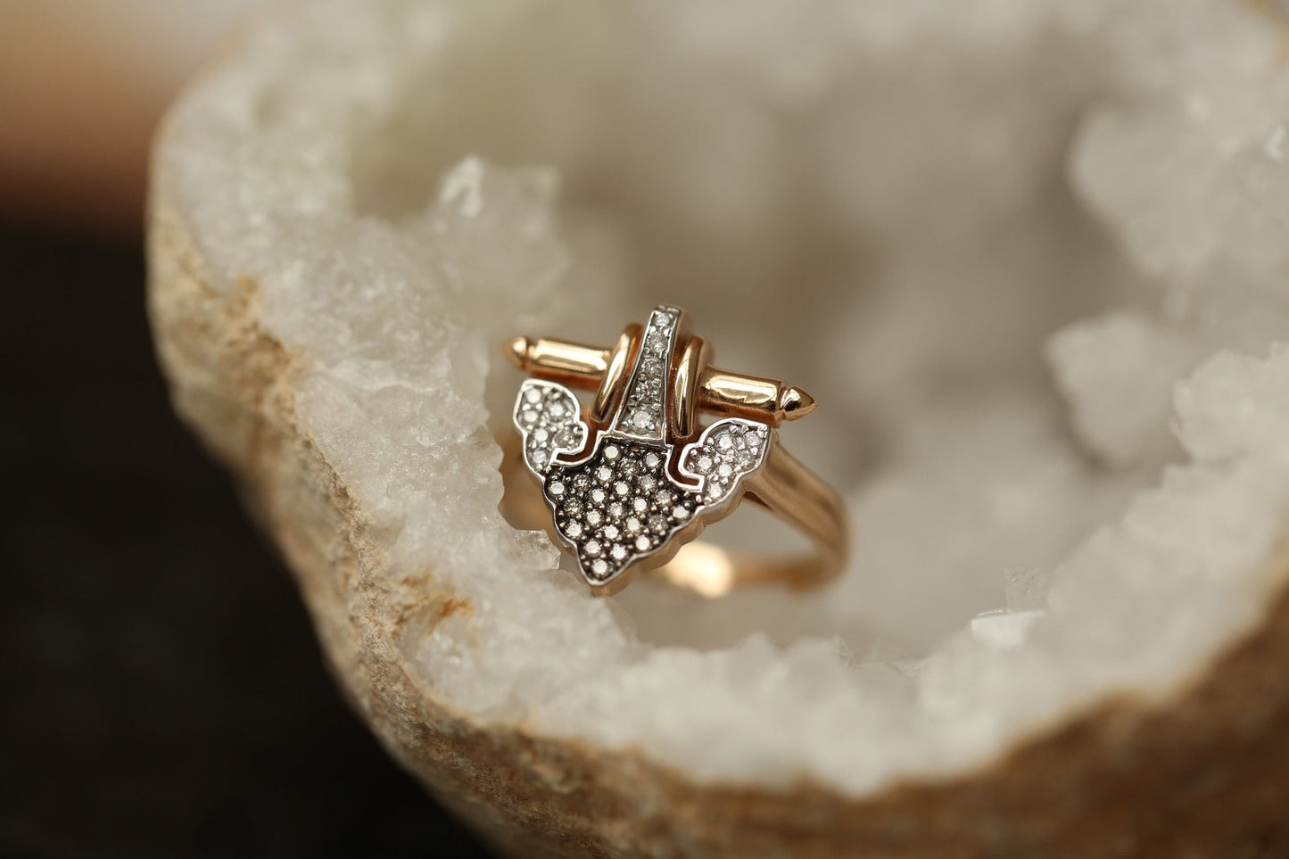Horn Ring