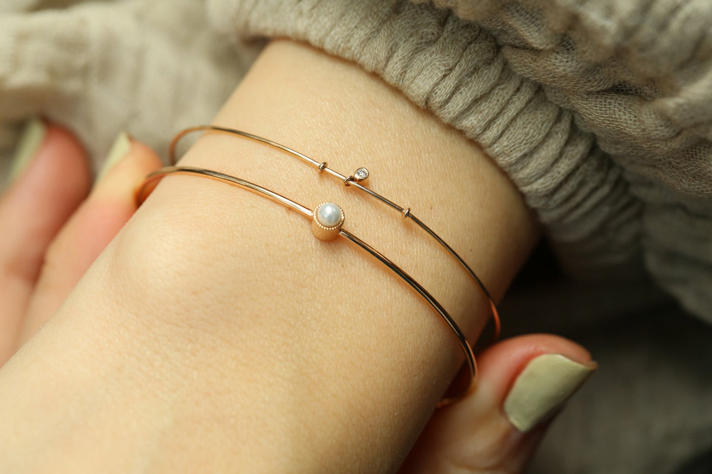 Thin Pearl Bangle