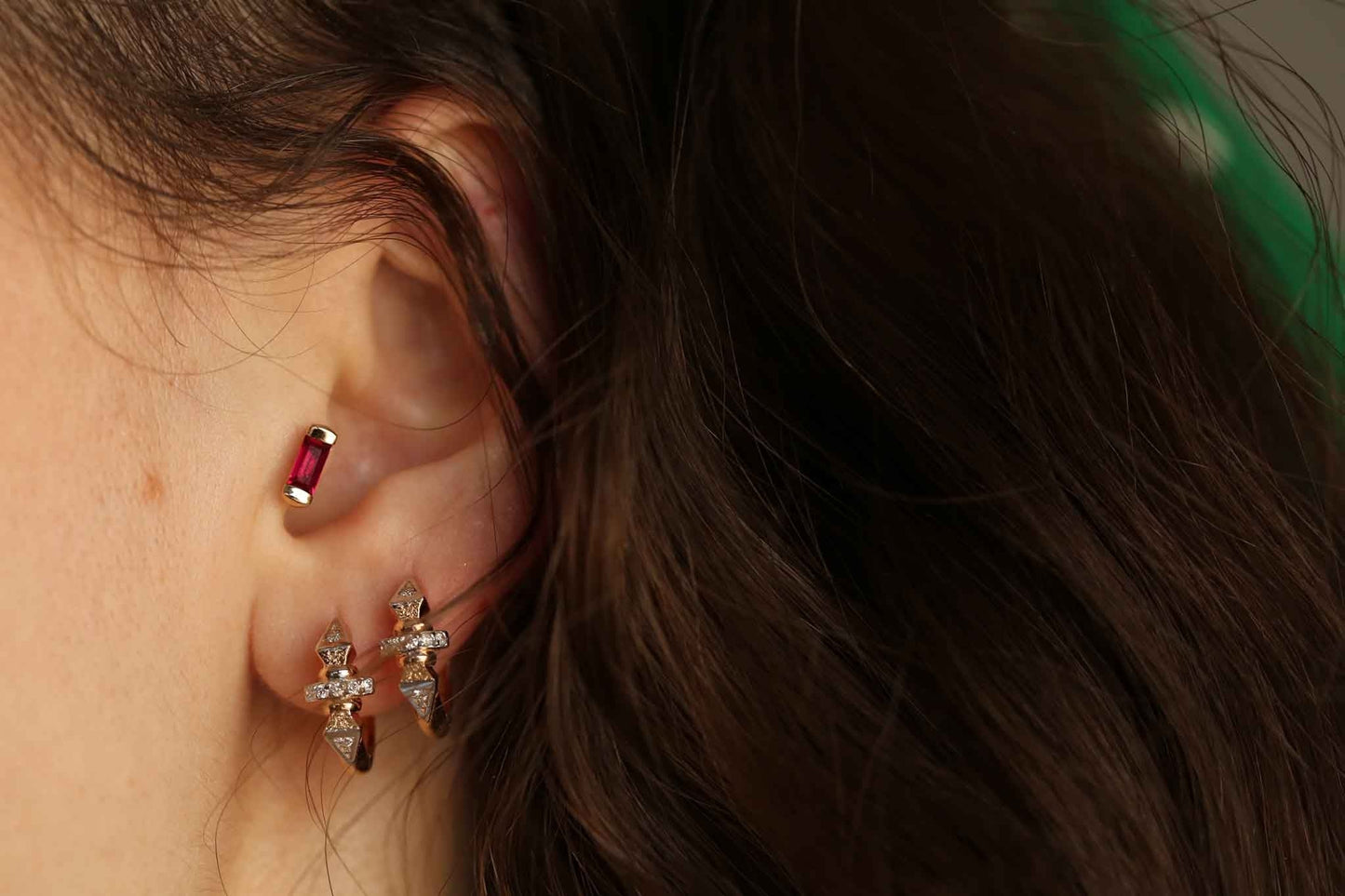 Yakut Line Tragus