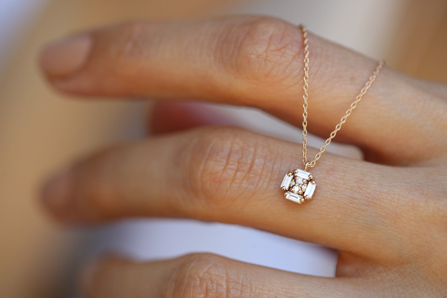 Corner Necklace